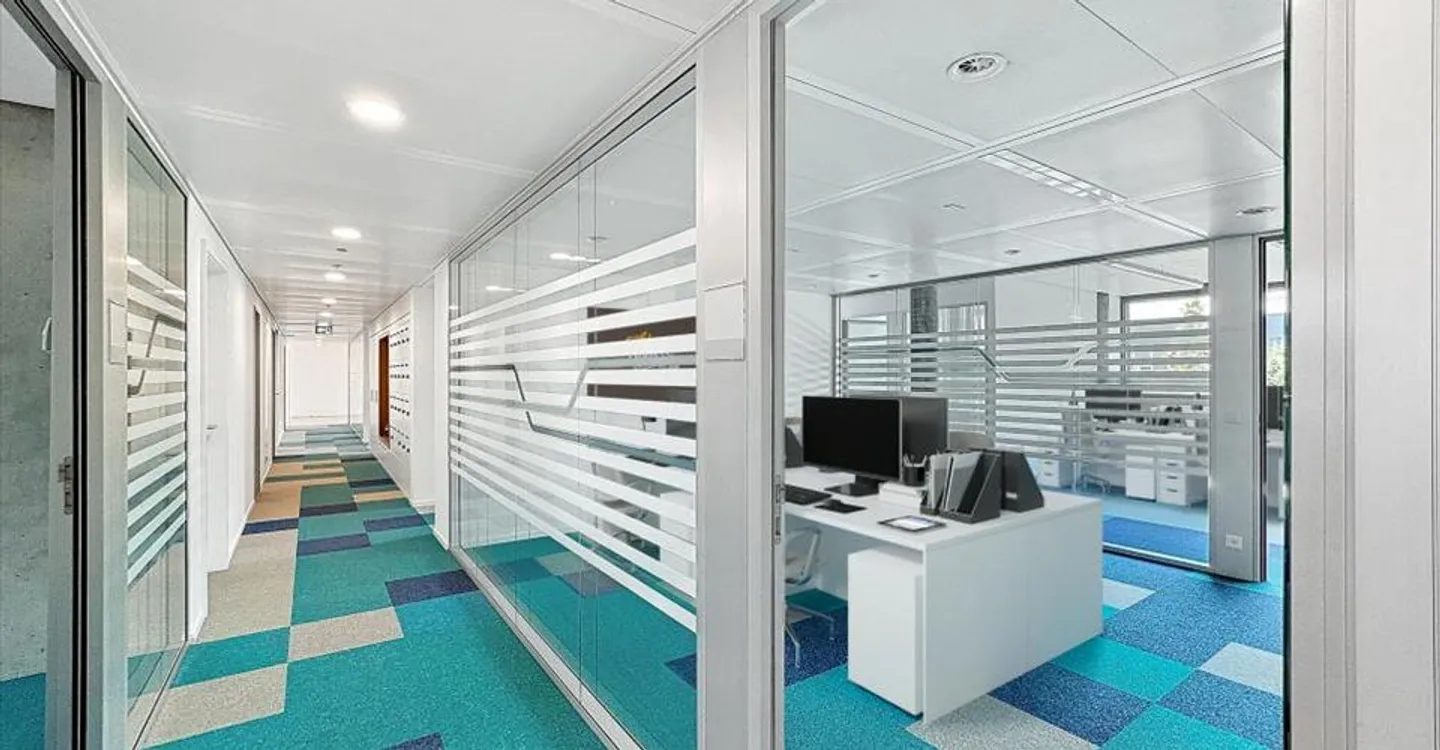 Office space for rent - Photo 4 of 10