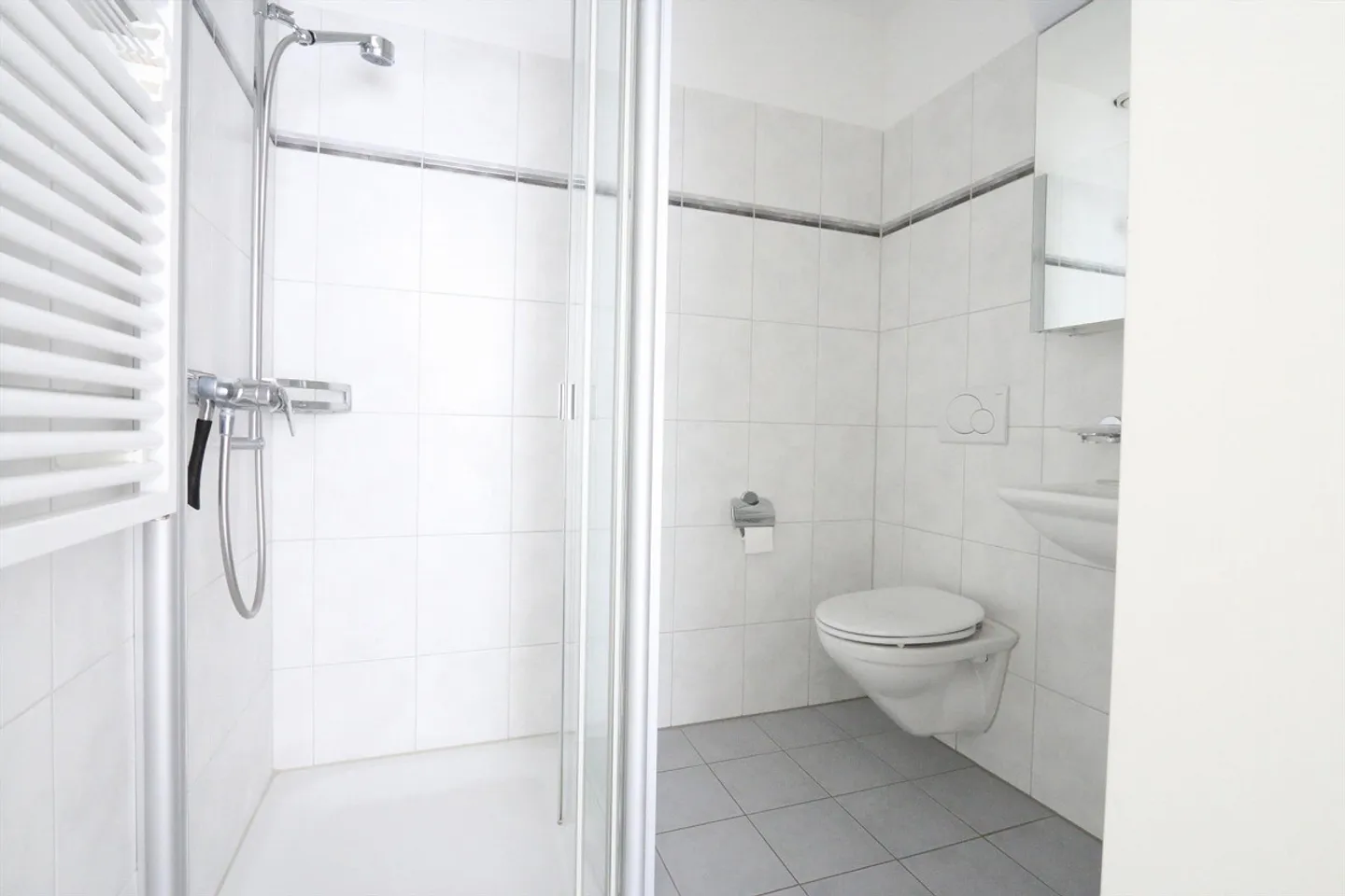 4.5-room apartment on the 1st floor with private washing tower - Photo 8 of 13