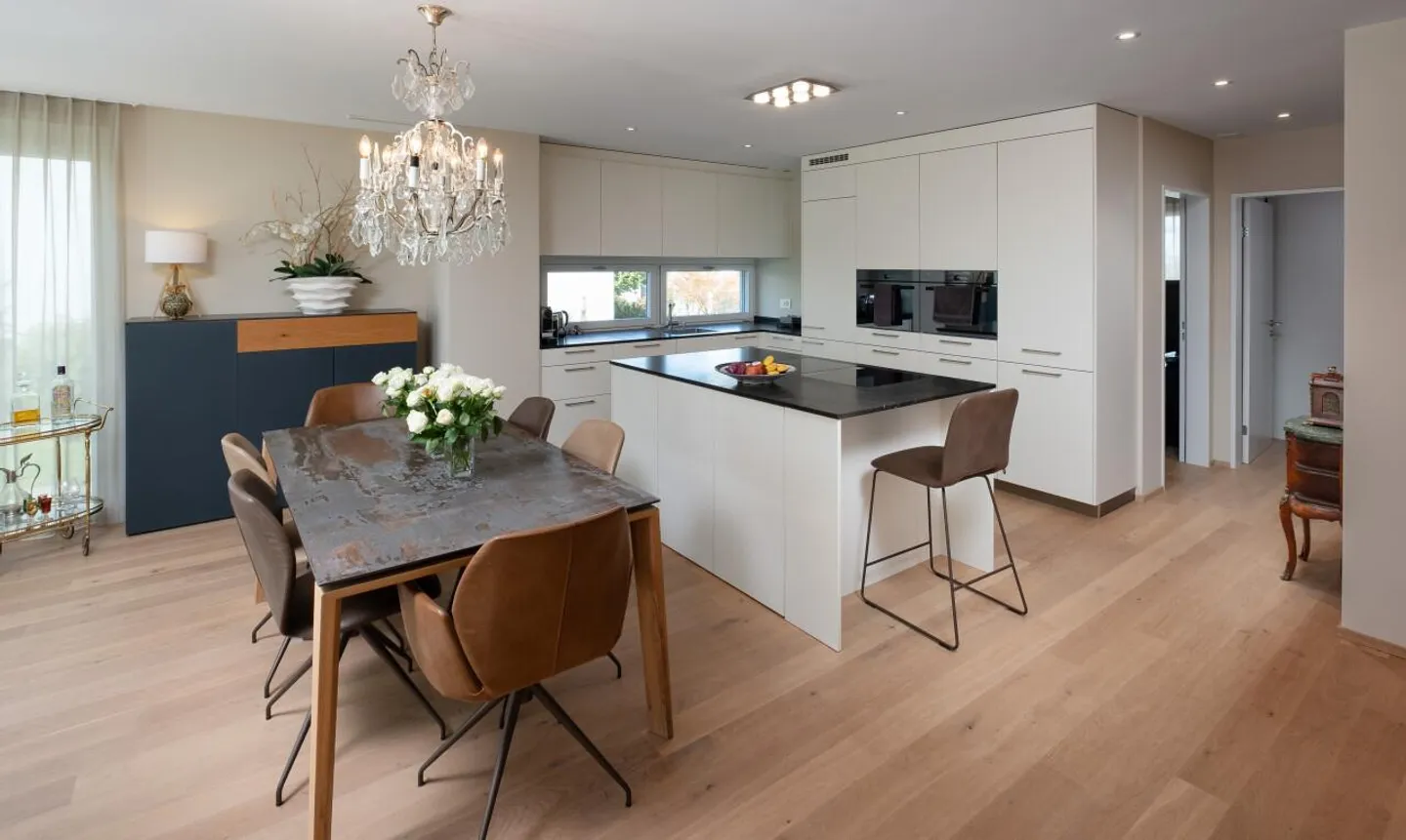 Attractive 5.5-room apartment-maisonette with garden - Photo 5 of 11