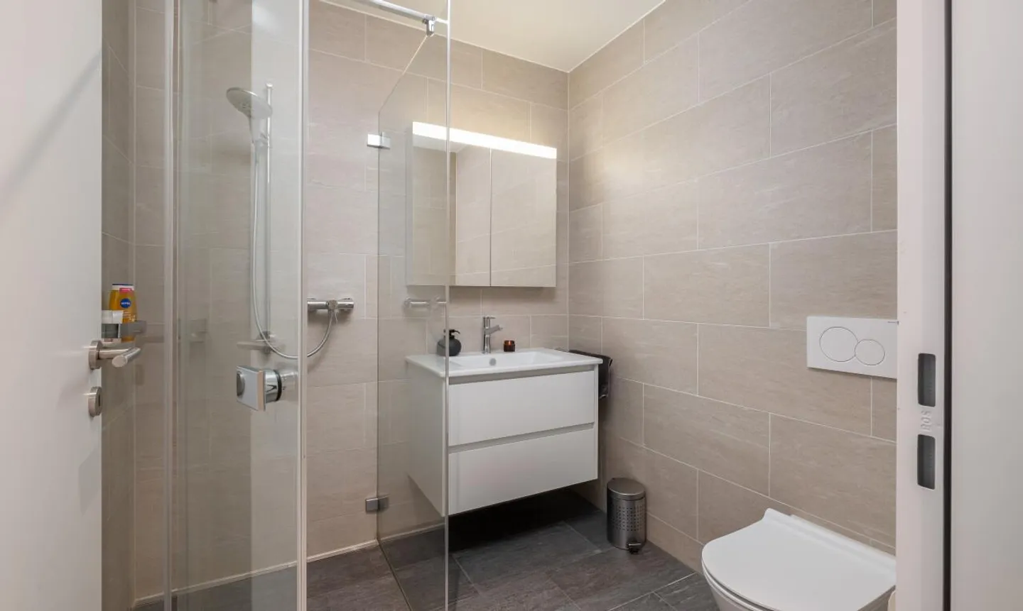 Attractive 5.5-room apartment-maisonette with garden - Photo 8 of 11