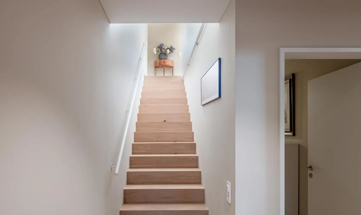 Attractive 5.5-room apartment-maisonette with garden - Photo 10 of 11