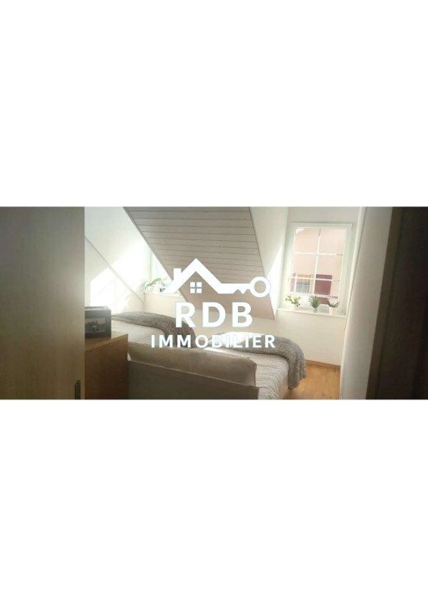 Appartement Duplex Rénové - Photo 2 sur 8