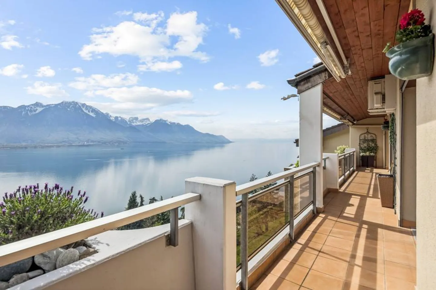 Superbe appartement situé au dernier étage d'une résidence intimiste - Photo 2 sur 13