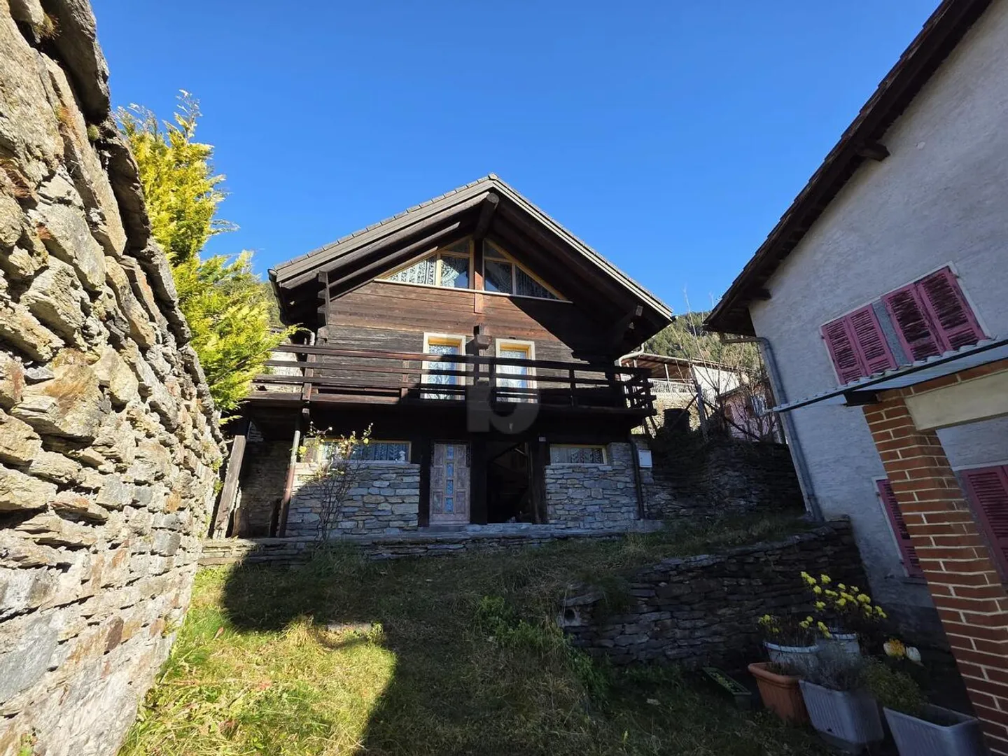 Chalet à vendre - Photo 1 sur 5