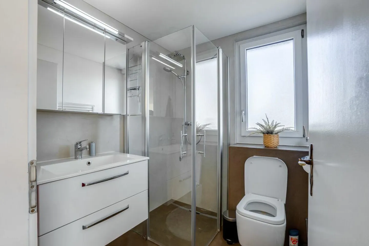 BANQUE VÉRIFIÉE - MAISON AVEC GARAGE PRIVÉ ! - Photo 10 sur 12