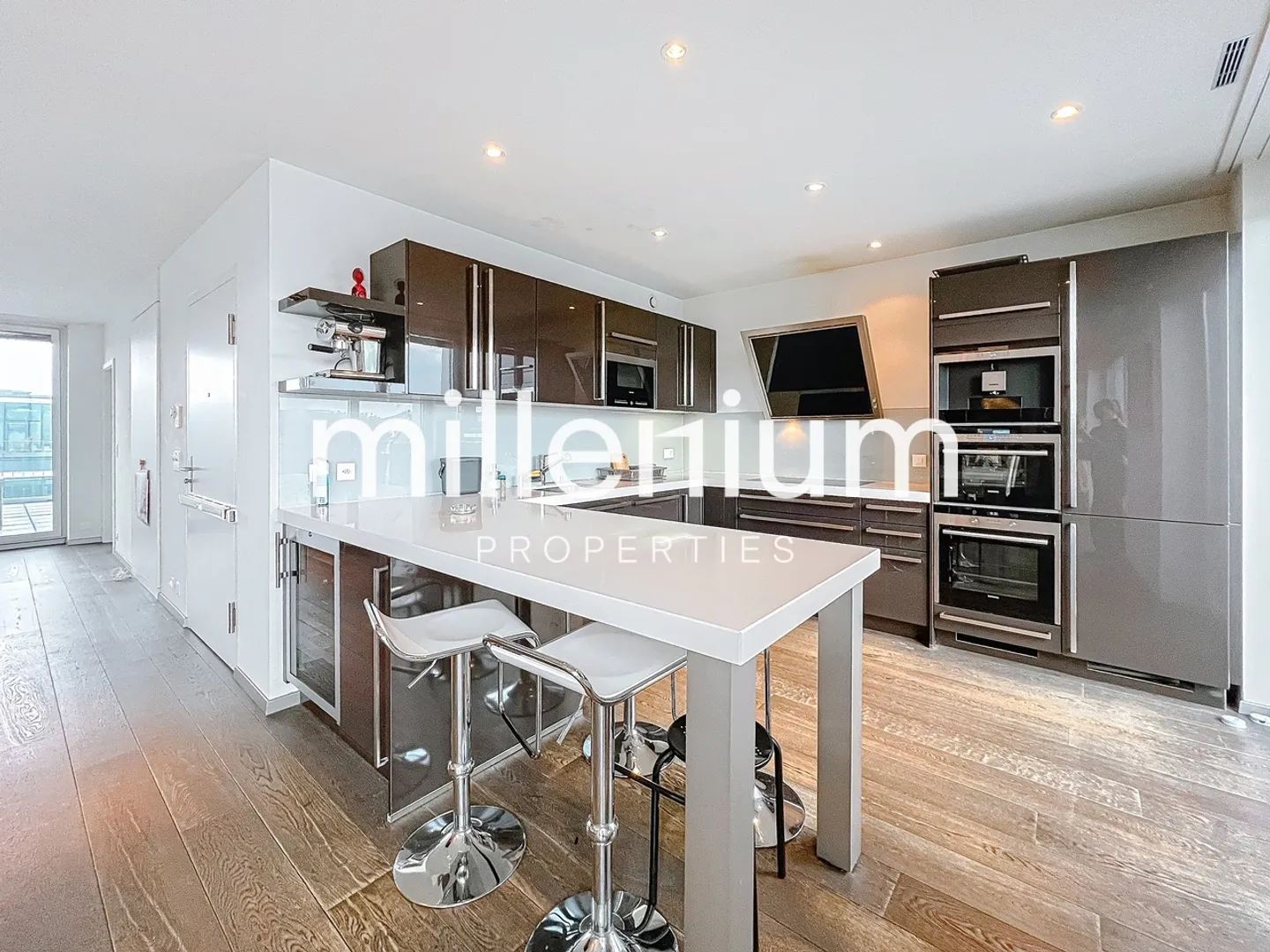 Attic apartment near international organizations - Photo 8 of 20