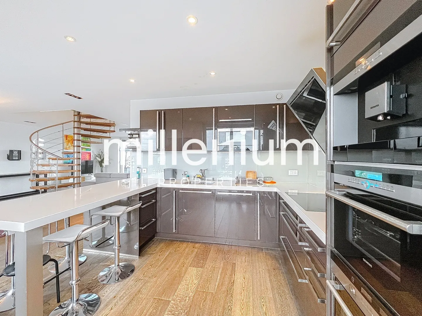 Attic apartment near international organizations - Photo 9 of 20