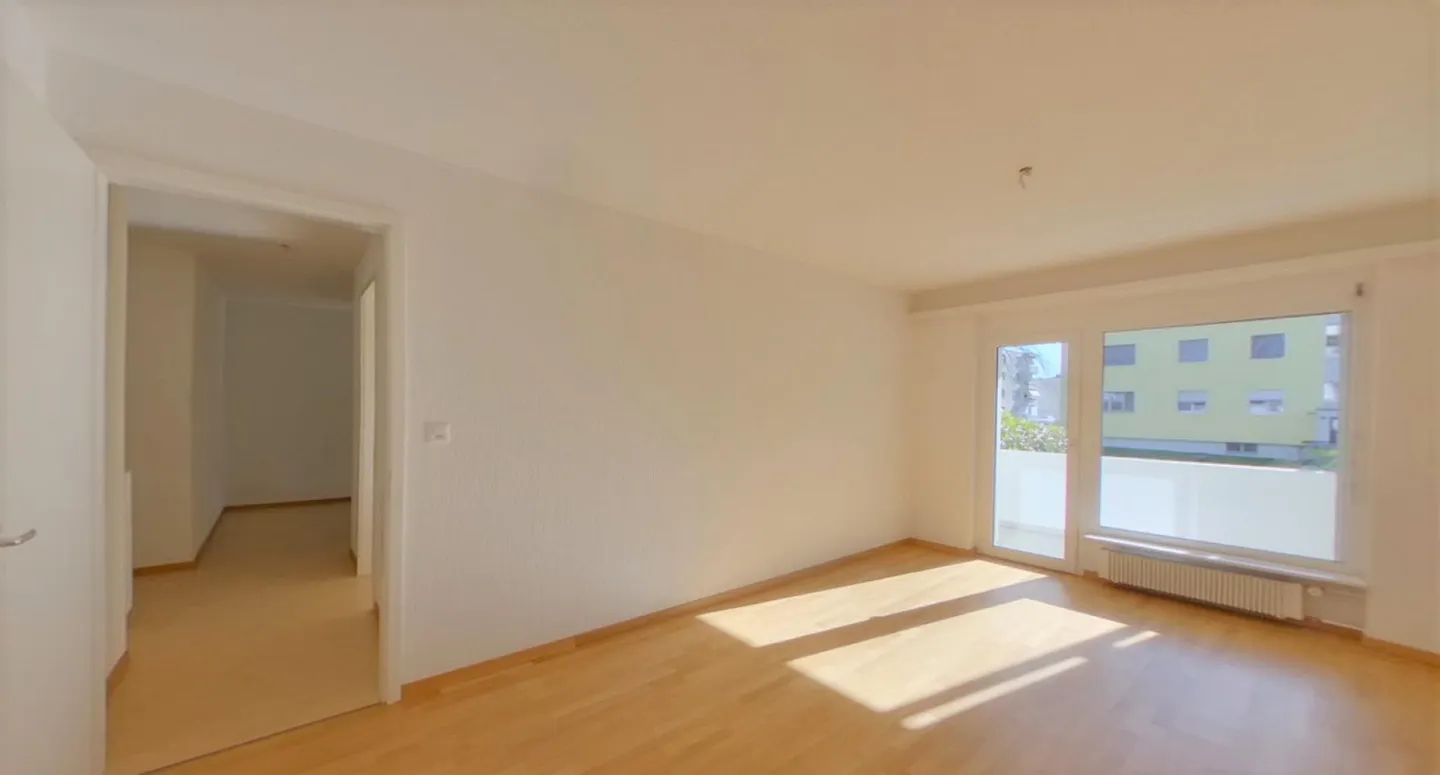 Appartement 4½ pièces fraîchement rénové à Embrach - Photo 3 sur 8