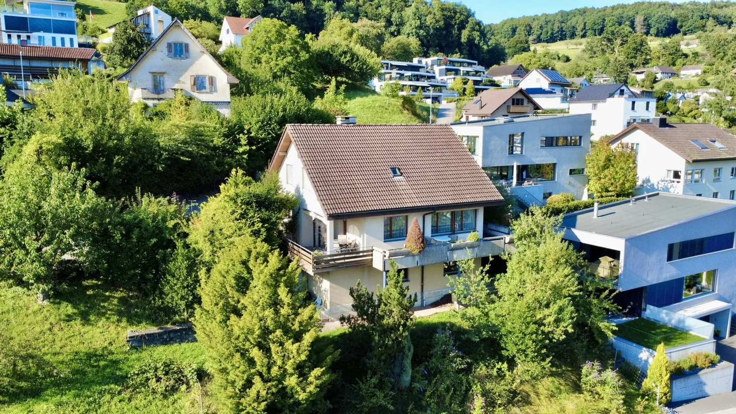 Visione e Potenziale - Incantevole casa unifamiliare in posizione privilegiata a Gränichen - Foto 1 di 14