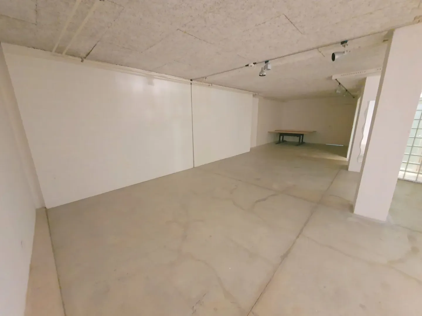 Espace de vente et de stockage dans la vieille ville d'Olten - Photo 3 sur 5