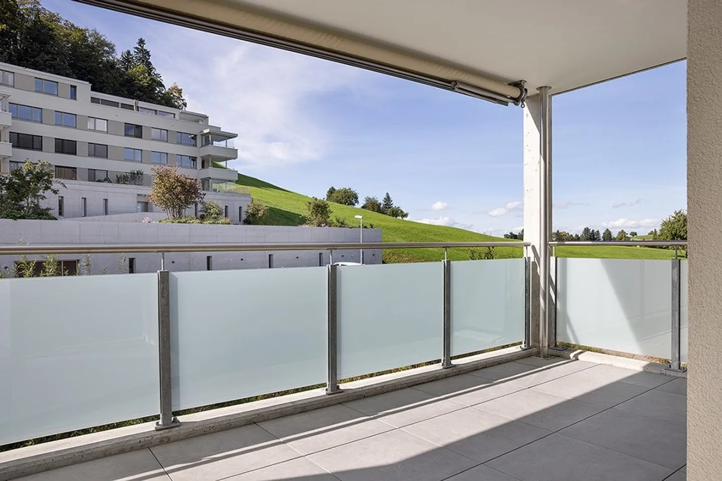 Appartement attrayant de 3,5 pièces dans un emplacement calme - Photo 3 sur 5