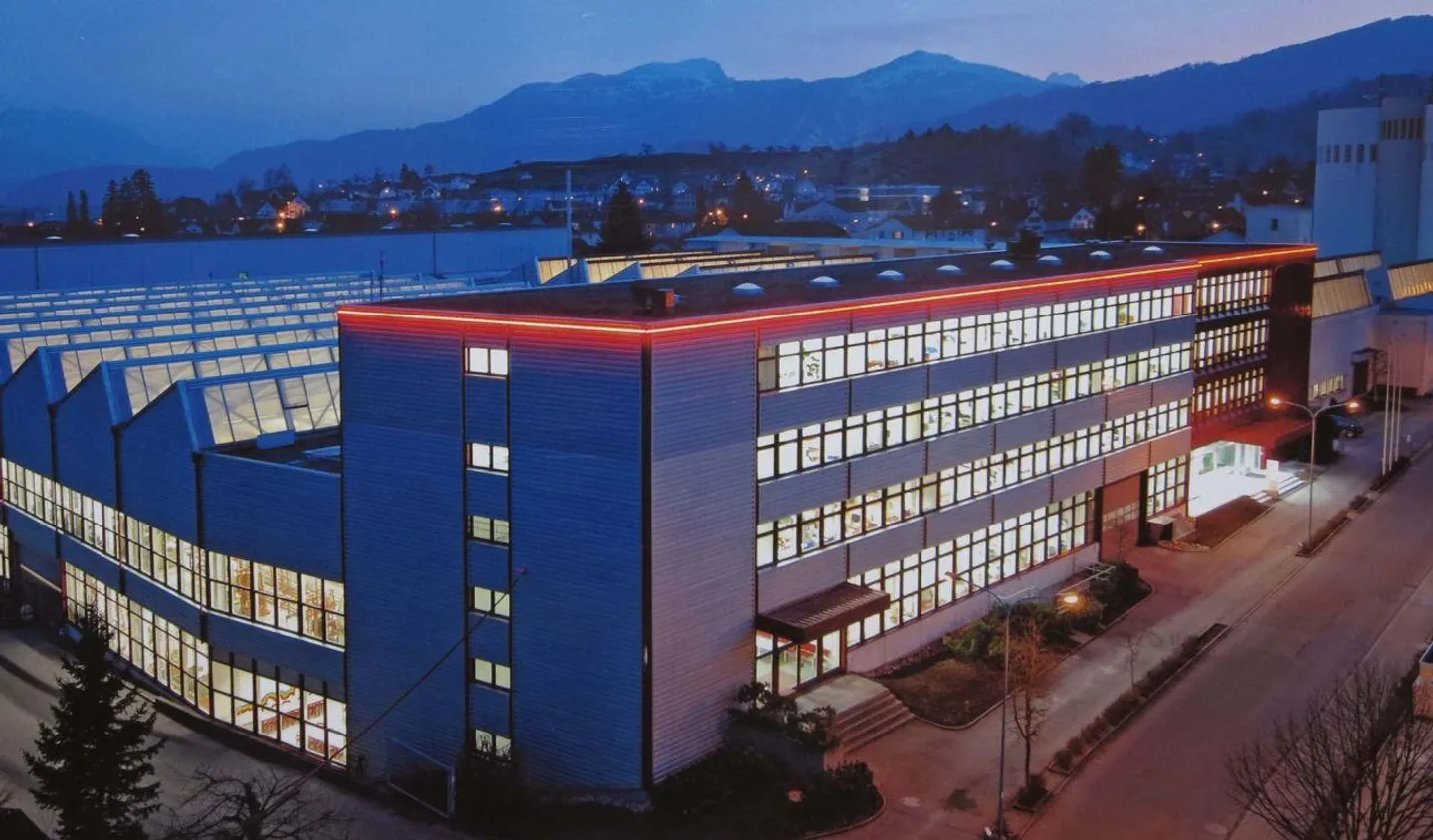 Attractive commercial spaces for offices, practices, and other services... - Photo 1 of 10