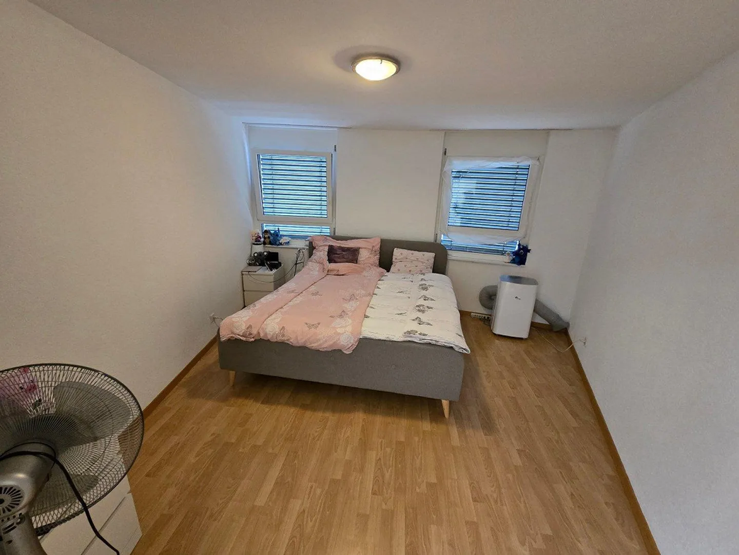 Ampio appartamento di 3,5 locali con balcone a Biberist - Foto 3 di 4
