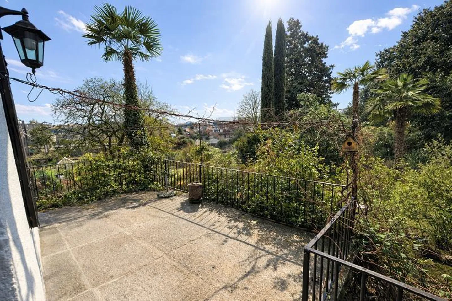 AUTHENTISCHER CHARME MIT TERRASSE, NAHE DEM SEE - Foto 1 von 6