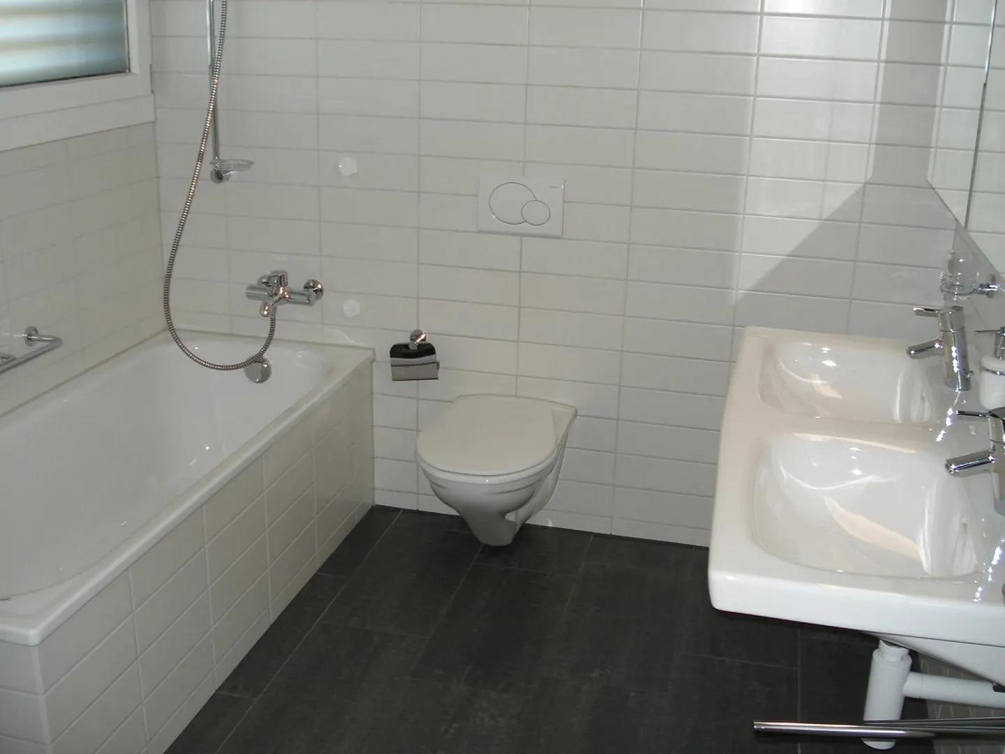 Ideal apartment near the train station! - Photo 5 of 5