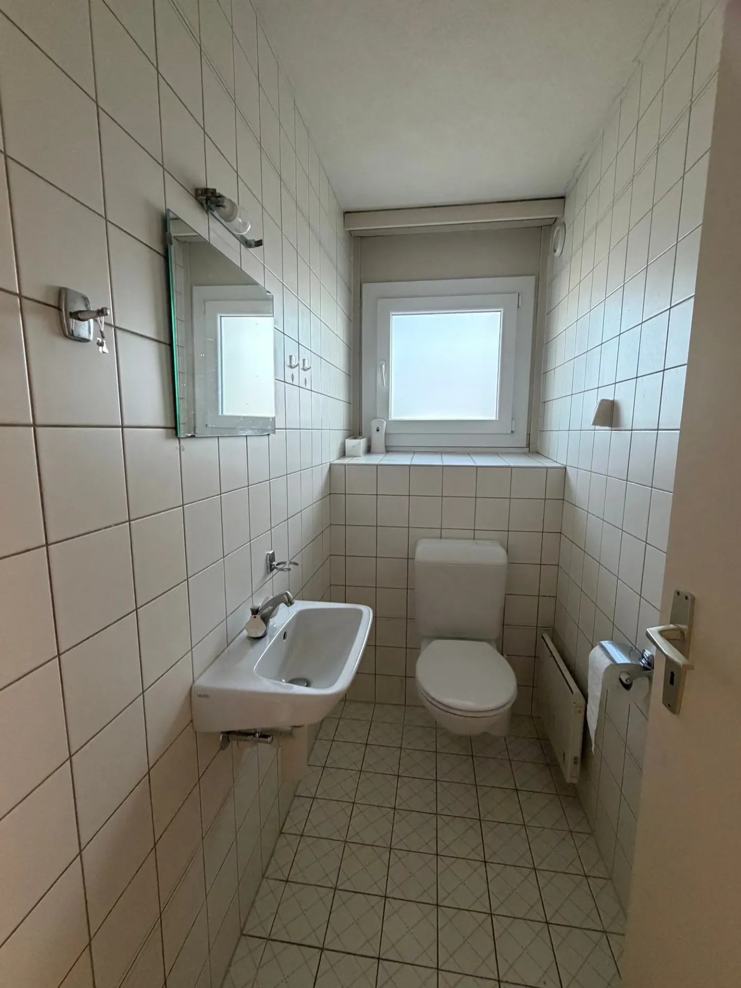 OPPORTUNITÉ À ROMONT – 4.5 PIÈCES DE 106 M² AVEC GRAND BALCON – FORT POTENTIEL APRÈS RÉNOVATION - Photo 7 of 7