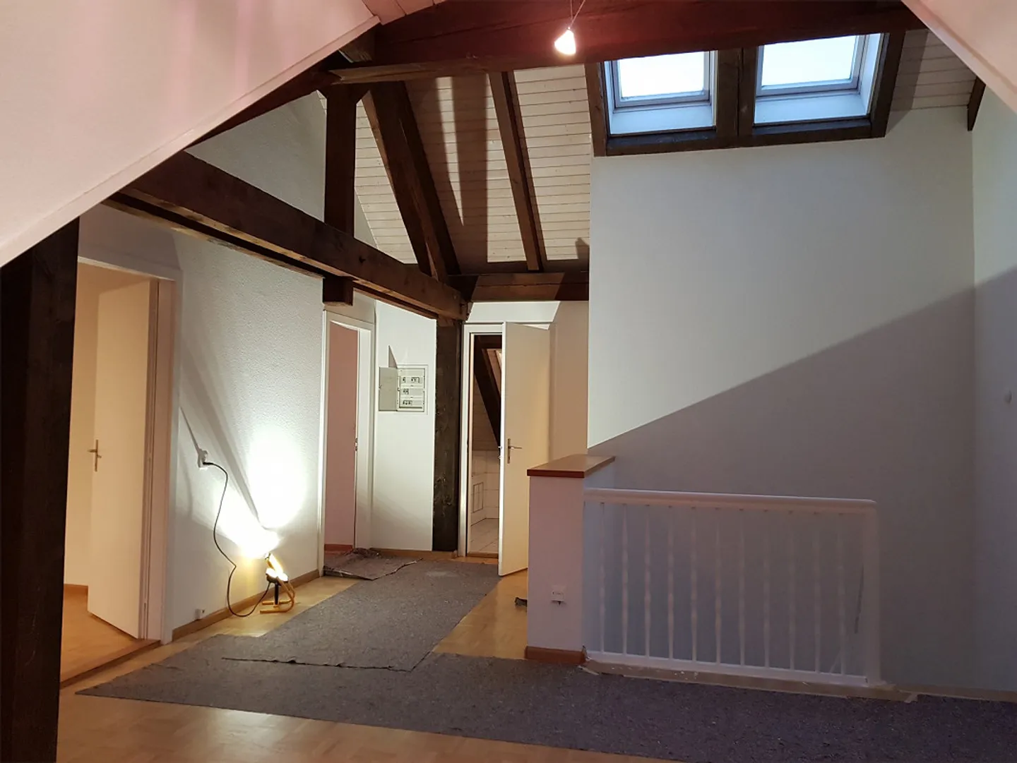Renovierte 3-Z'Altbau-Dachwohnung in Baumgartnerhaus - Foto 1 von 13