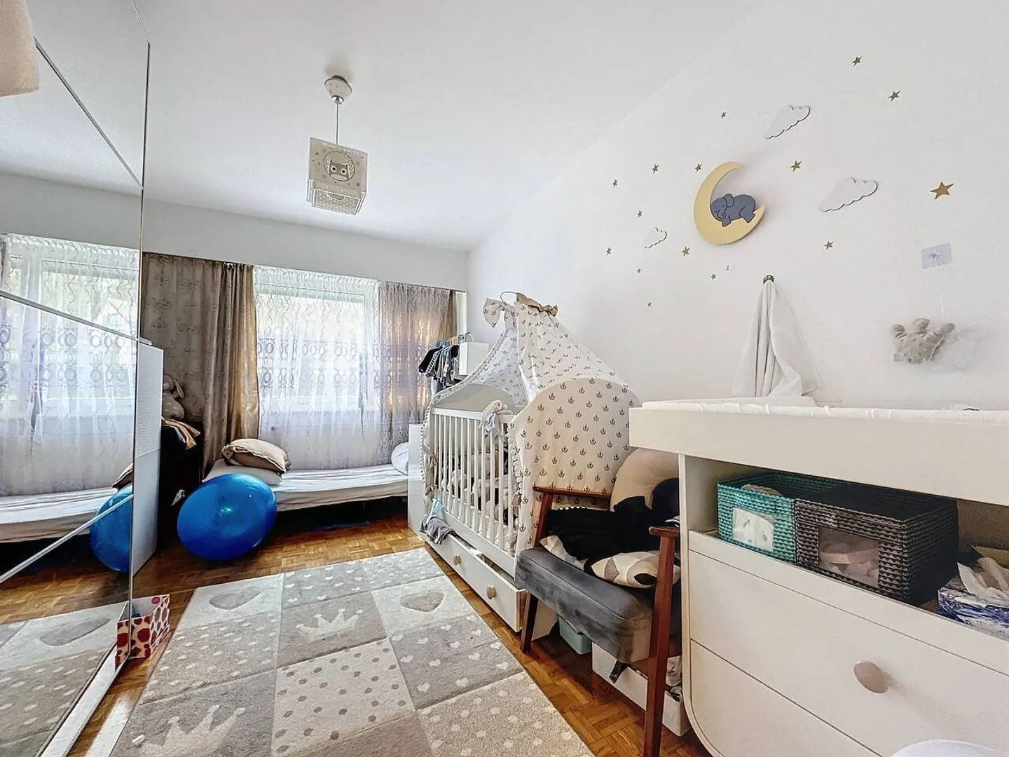 Appartement lumineux avec balcon et garage - Photo 5 sur 12