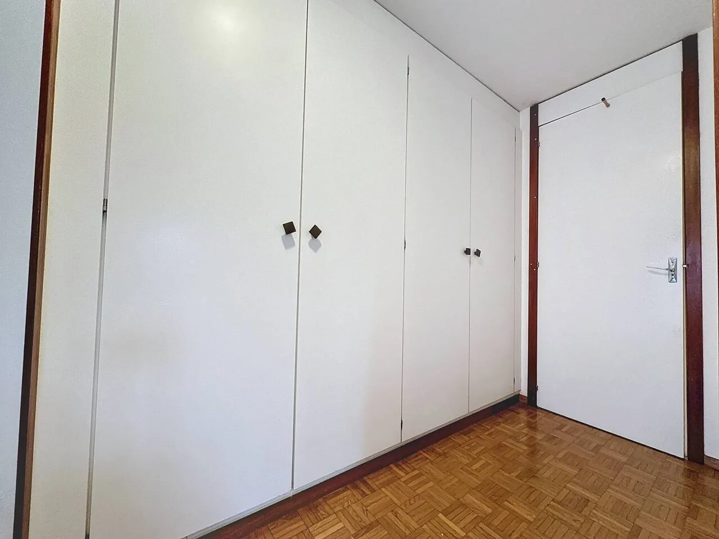 Appartement lumineux avec balcon et garage - Photo 8 sur 12