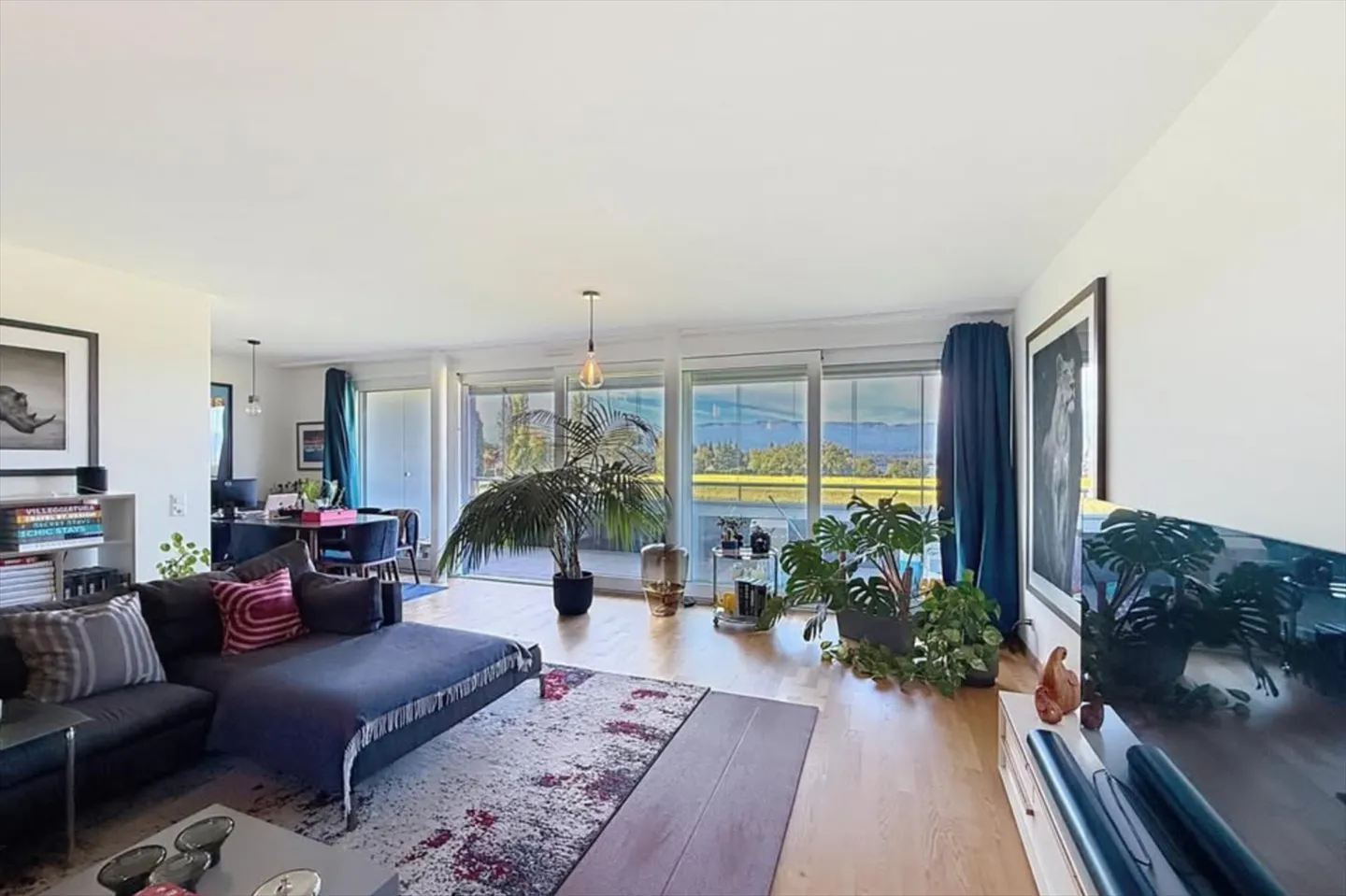 Appartamento moderno di 5 stanze - Foto 2 di 11