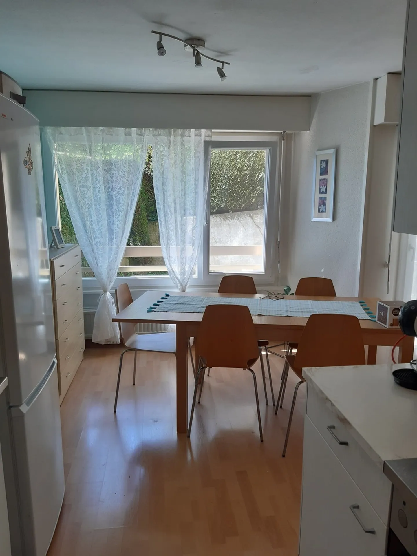 Schönes Apartment mit Terrasse in einer ruhigen und grünen Umgebung - Foto 11 von 11