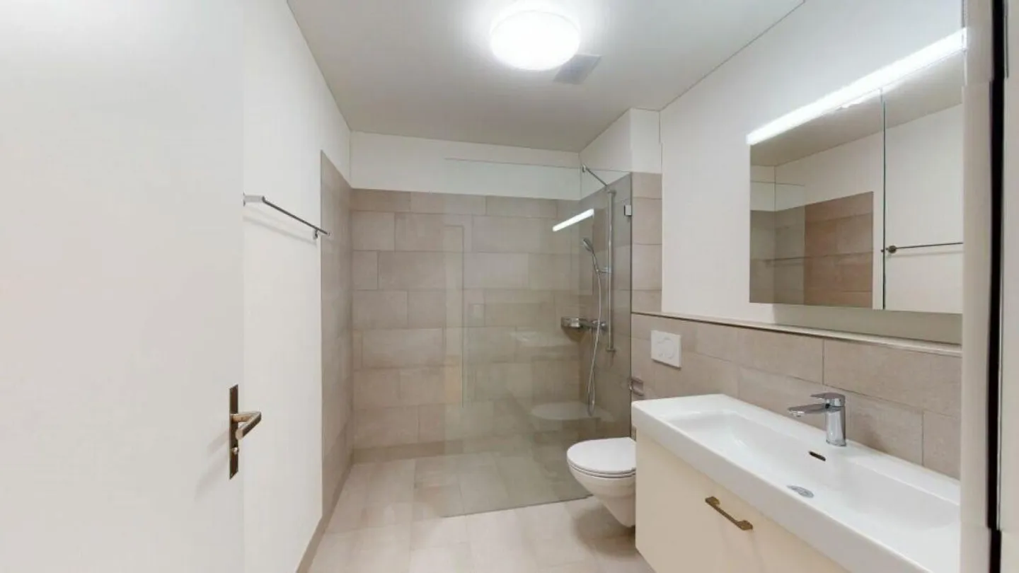 Appartement 2.5 pièces presque neuf - Photo 9 sur 14