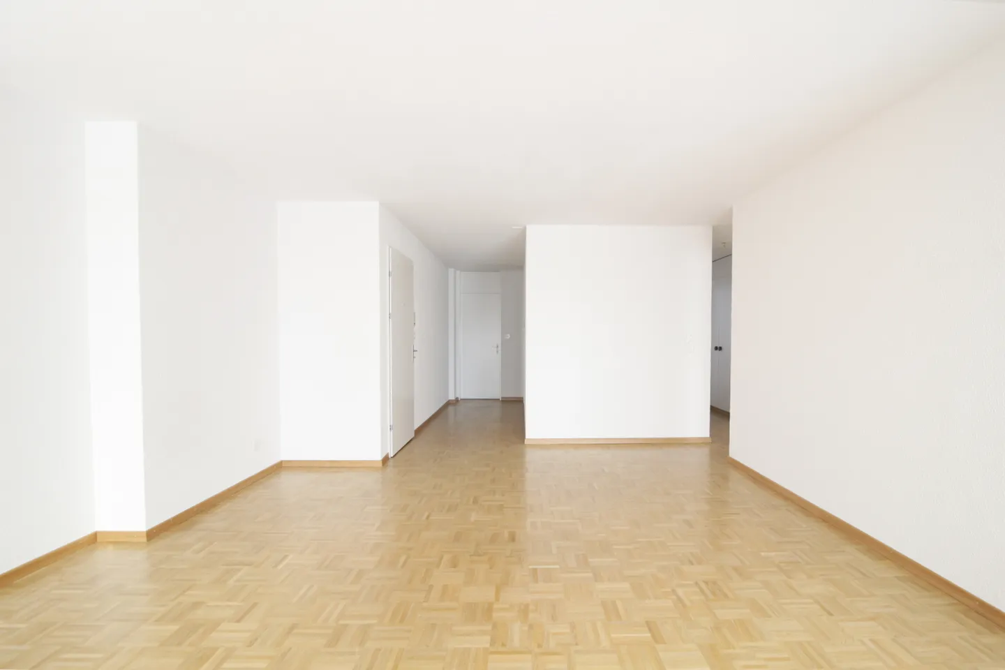 Votre nouvelle maison dans un quartier résidentiel familial! - Photo 2 sur 6