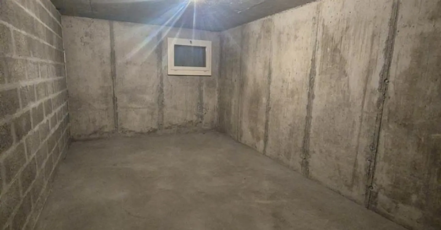 DIVERSI DEPOSITI DI STOCCAGGIO DI 15M² E 22M² IN AFFITTO! - Foto 2 di 3