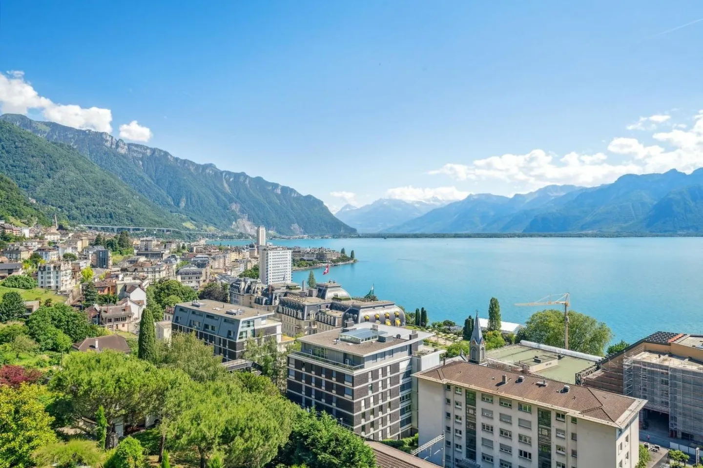 Sotheby's Exklusivität! Luxuriöse Penthouse im Zentrum von Montreux - Foto 3 von 13