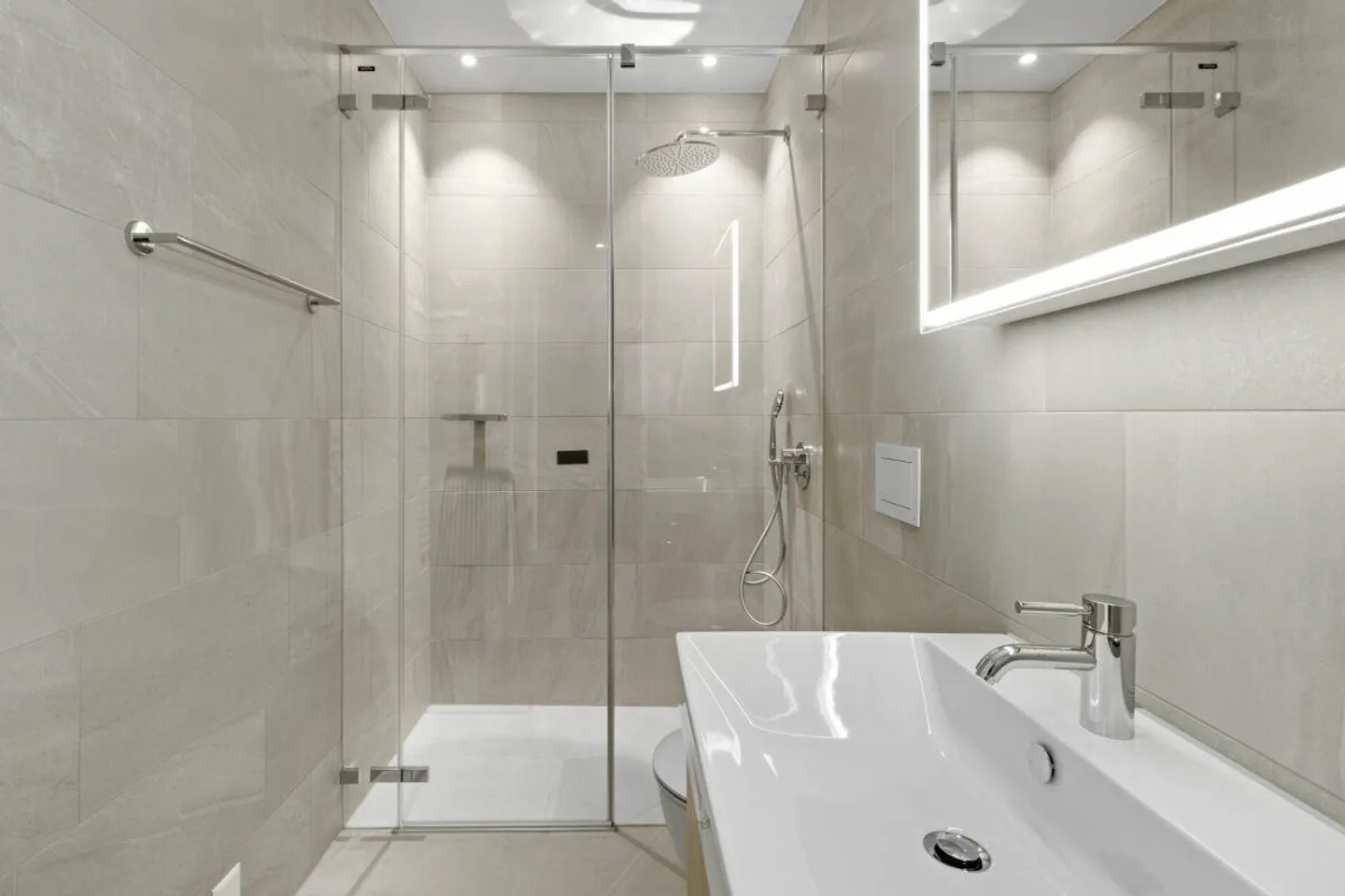 Nouvelle construction - Première occupation avec accès direct au lac - Photo 7 sur 11