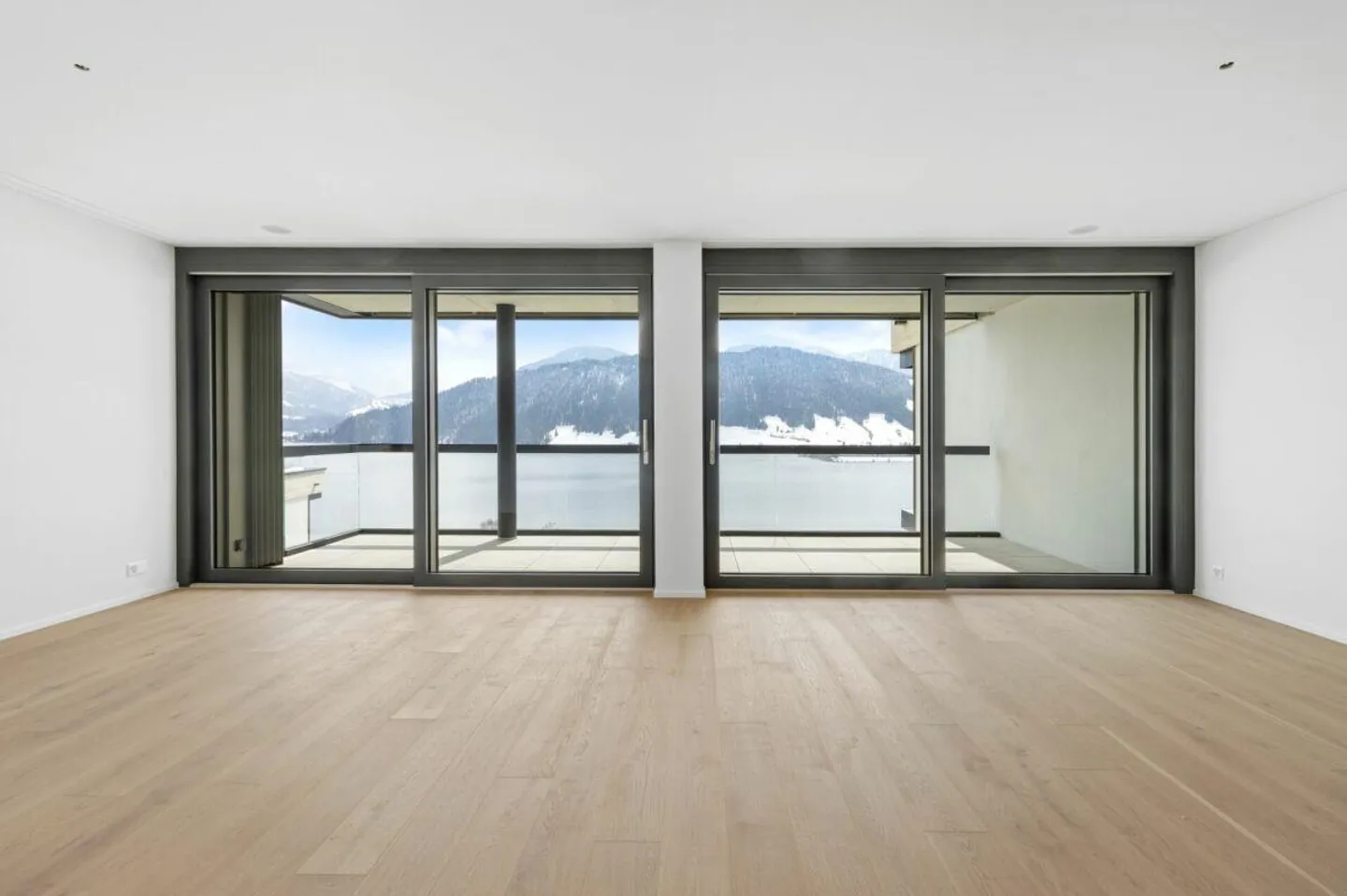 Nouvelle construction - Première occupation avec accès direct au lac - Photo 5 sur 11