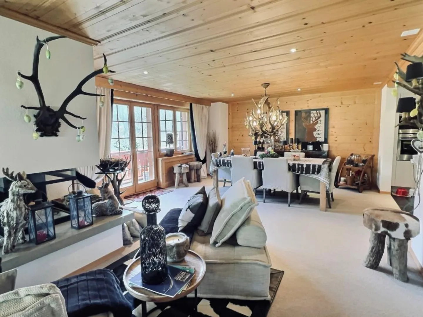 Luxuriöse Wohnung zum Verkauf in Château-d'Oex! - Foto 2 von 8