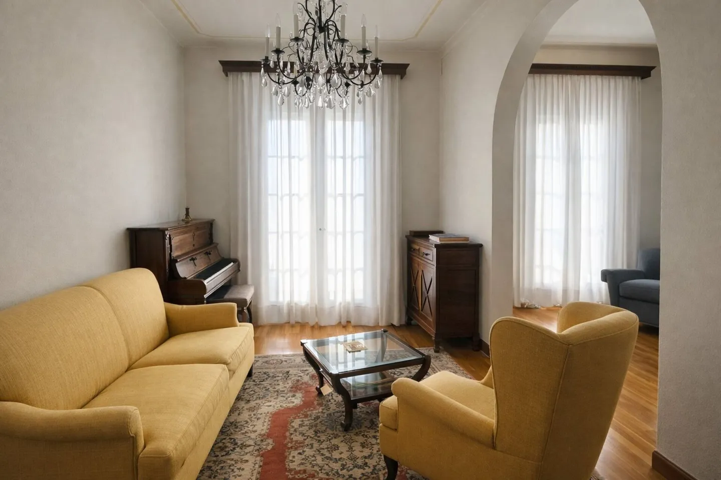 Elegante villa d'epoca con giardino e terrazze nel cuore di Balerna - Photo 26 sur 38