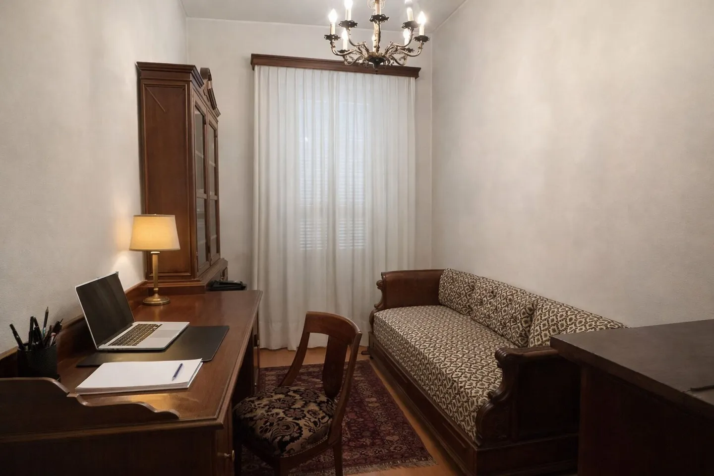 Elegante villa d'epoca con giardino e terrazze nel cuore di Balerna - Photo 33 sur 38