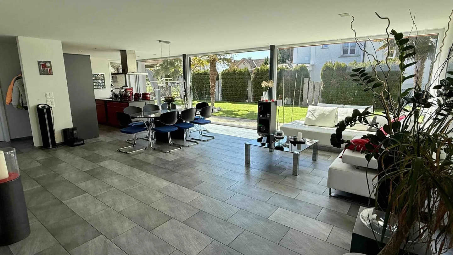 Luxuriöses Einfamilienhaus mit Aussicht - Foto 3 von 11