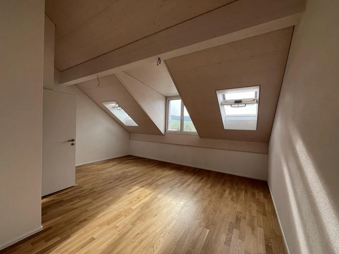 First occupancy: Well-sunny row house in Schleitheim for rent - Photo 5 of 15