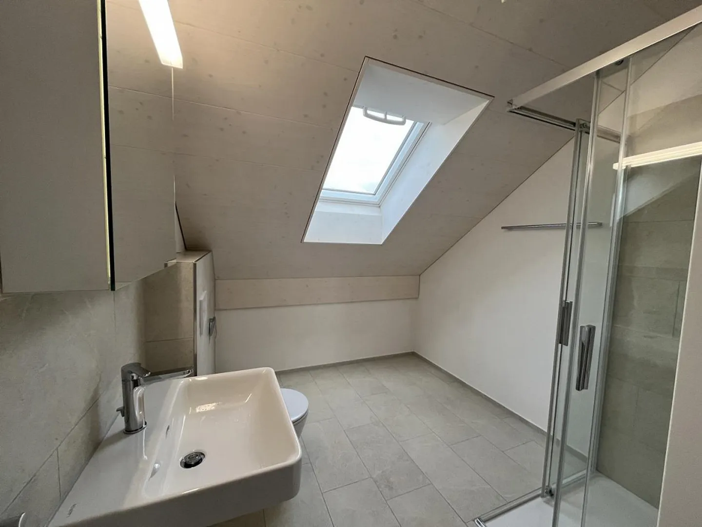 First occupancy: Well-sunny row house in Schleitheim for rent - Photo 7 of 15