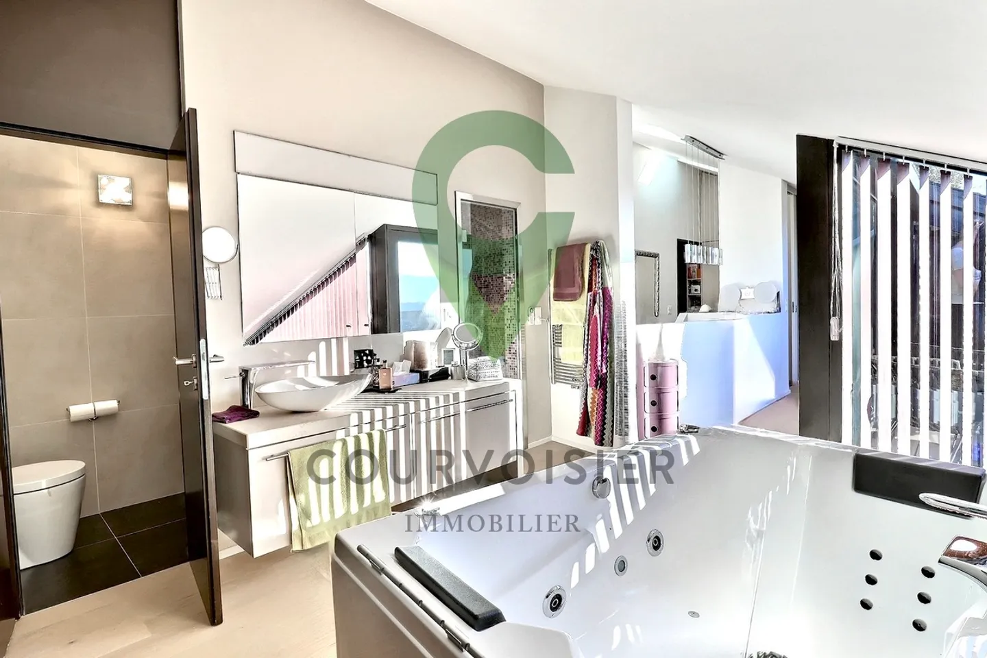 Magnifico duplex con vista mozzafiato sul lago e sulle Alpi! - Foto 9 di 12