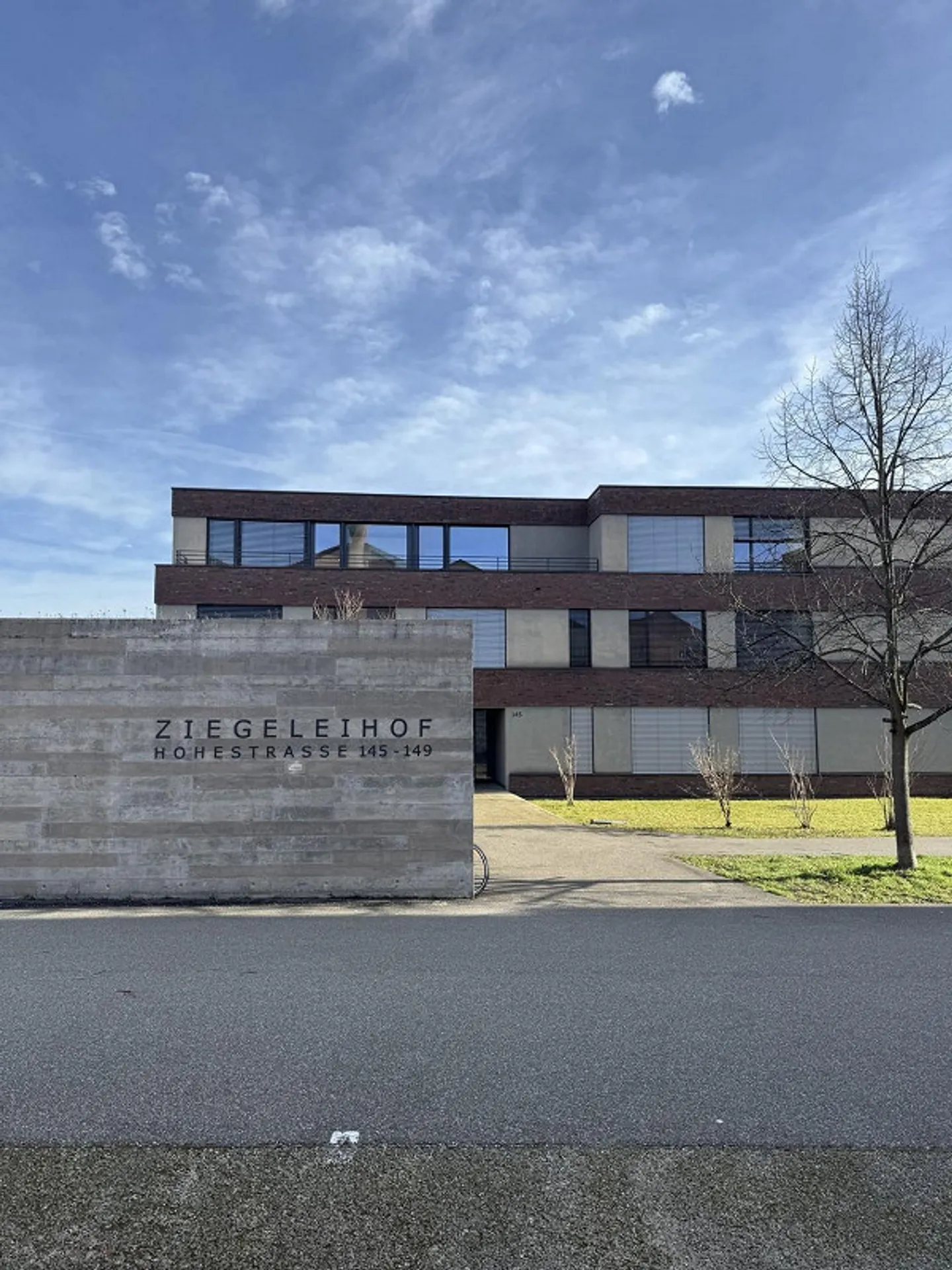 Appartamento moderno con 4 stanze e terrazza spaziosa - Foto 9 di 9