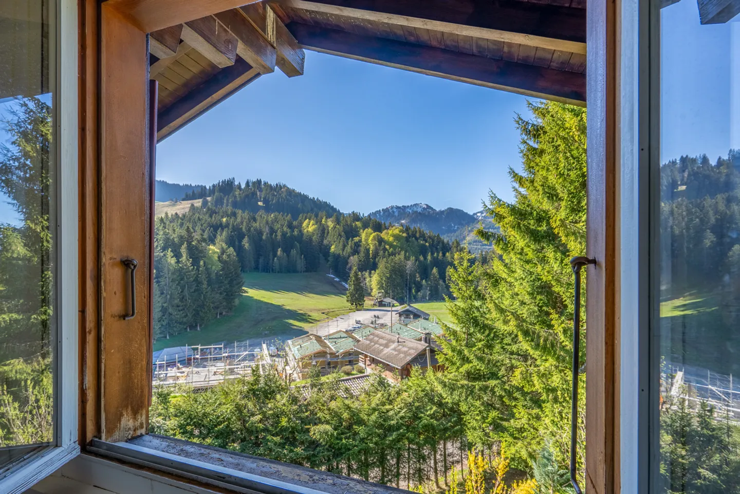 Vivere in assoluta tranquillità a Les Paccots! - Foto 4 di 18