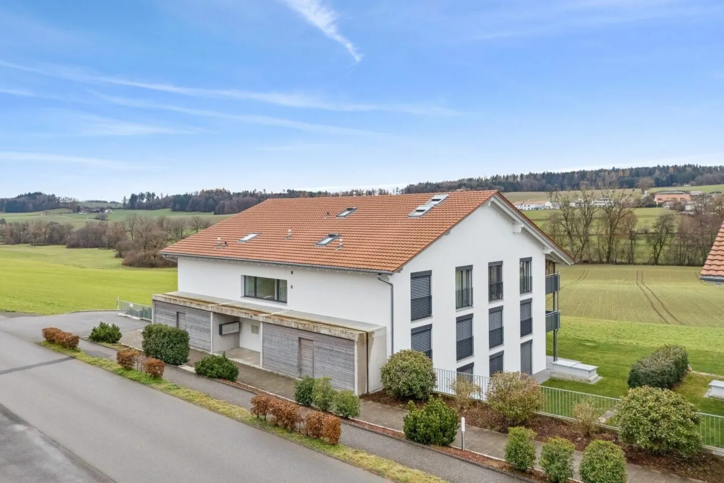 Single house for sale - Photo 1 of 22