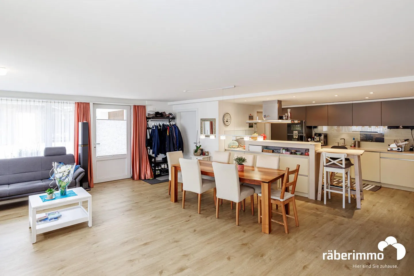 MULTI-FAMILY HOUSE WITH SPACE FOR GENERATIONS - Photo 3 of 13