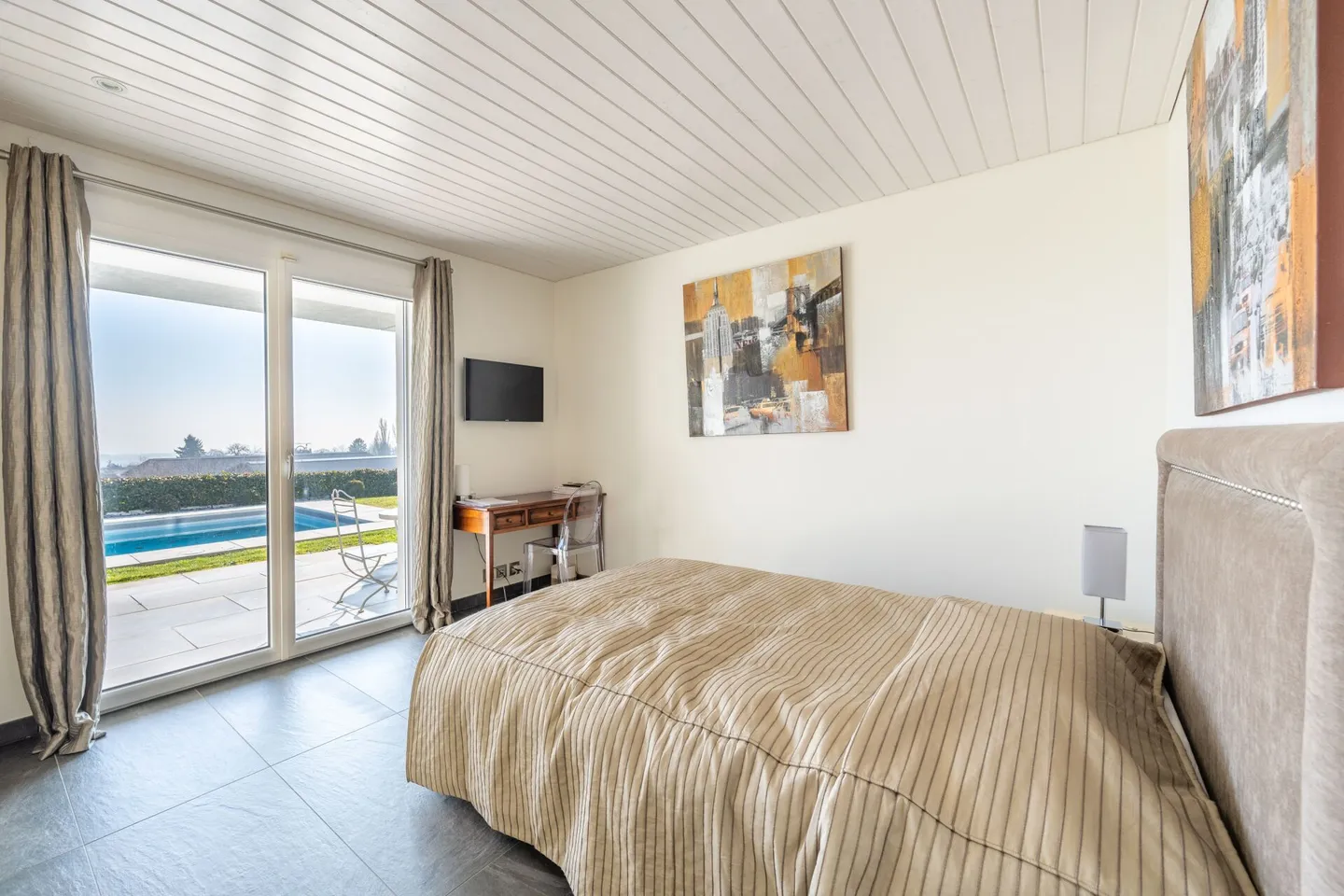 Villa contemporaine avec vue sur le lac - Photo 8 sur 12