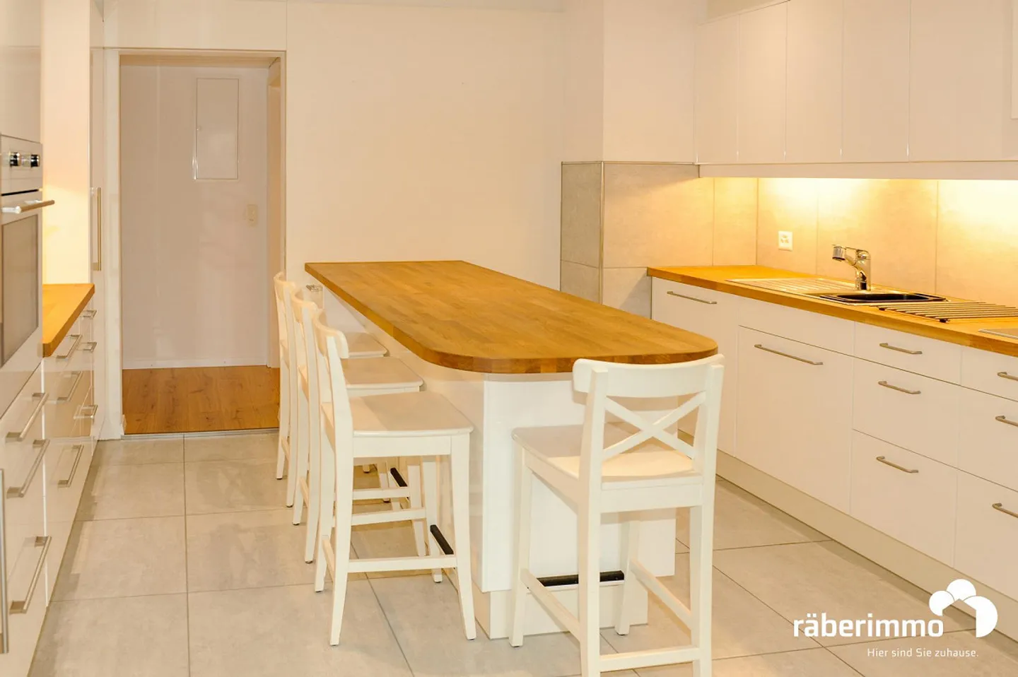 MULTI-FAMILY HOUSE WITH SPACE FOR GENERATIONS - Photo 6 of 13