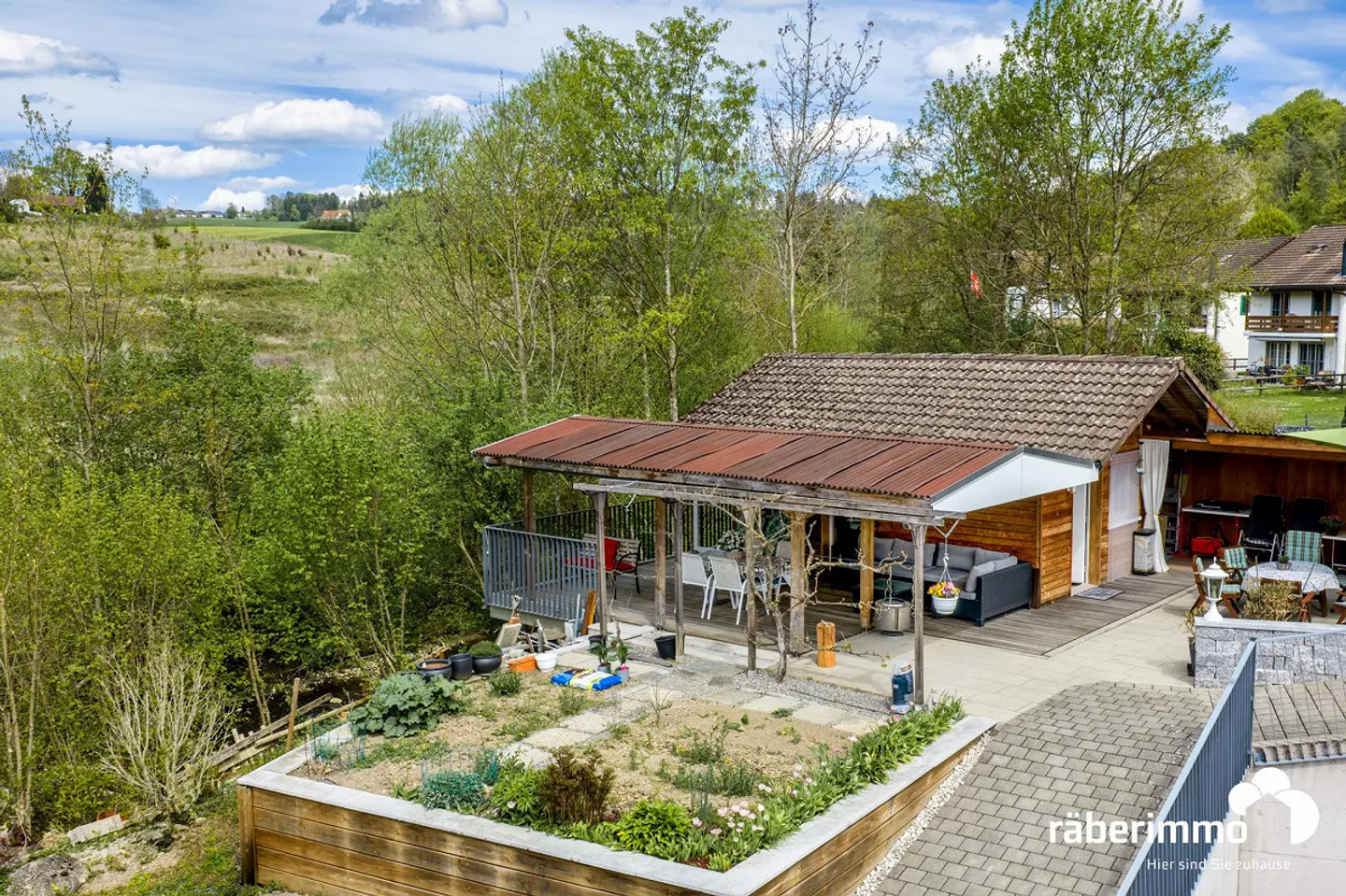 MULTI-FAMILY HOUSE WITH SPACE FOR GENERATIONS - Photo 11 of 13