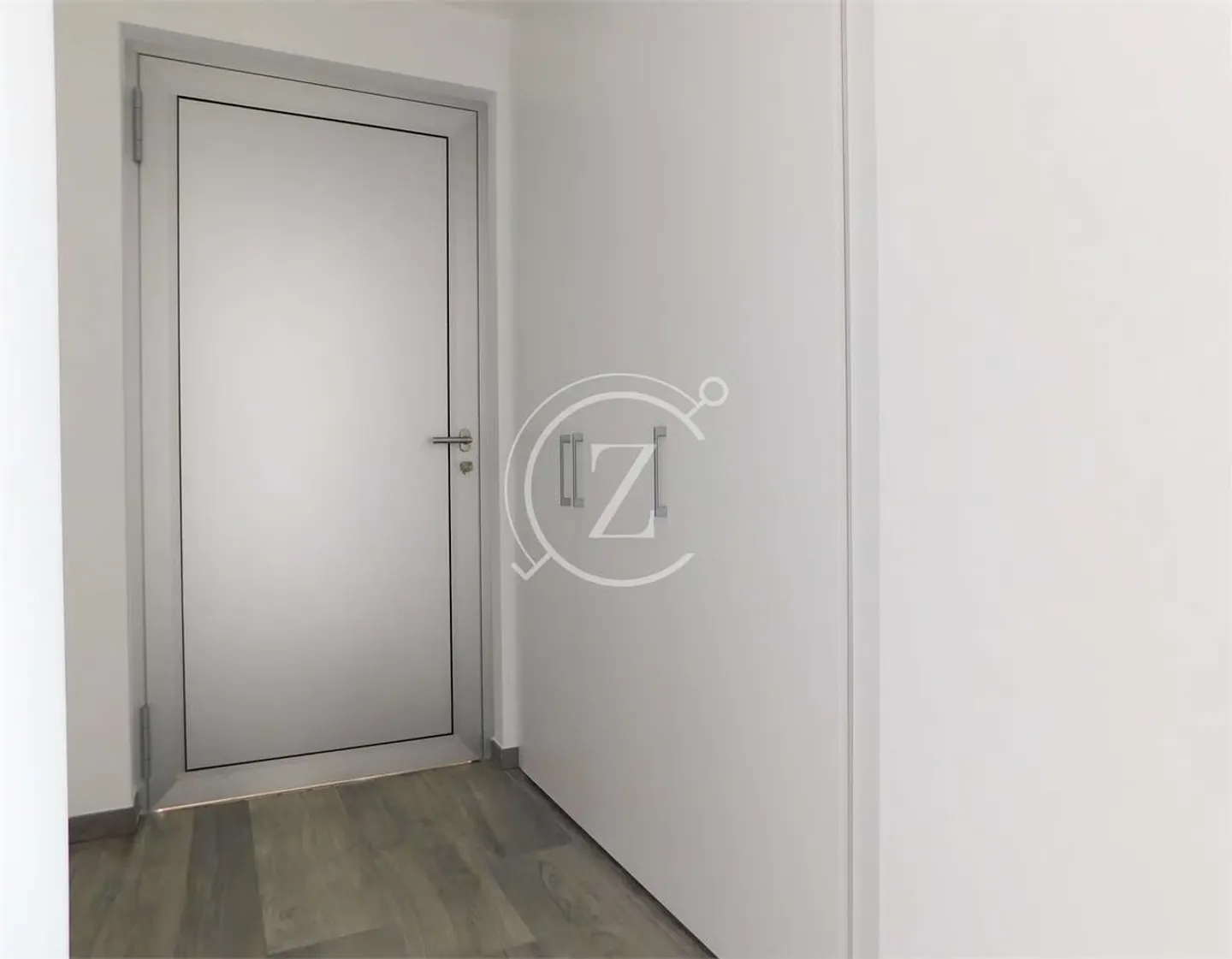 Appartamento moderno con vista lago - Foto 5 di 11
