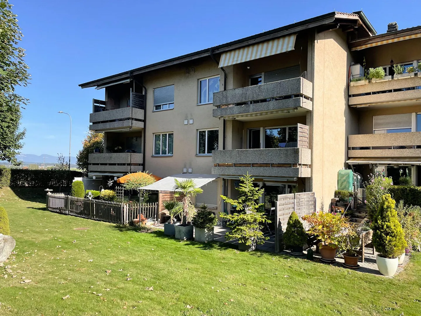 Accogliente appartamento di 2,5 stanze con balcone a Bäriswil - Foto 1 di 8