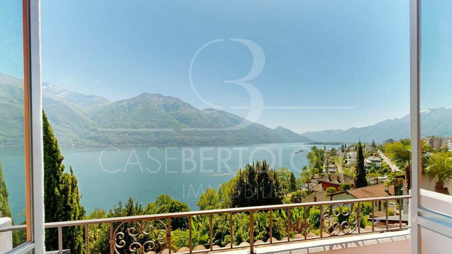 Above the Lake. Restful. Where the gaze remains. - Photo 11 of 13