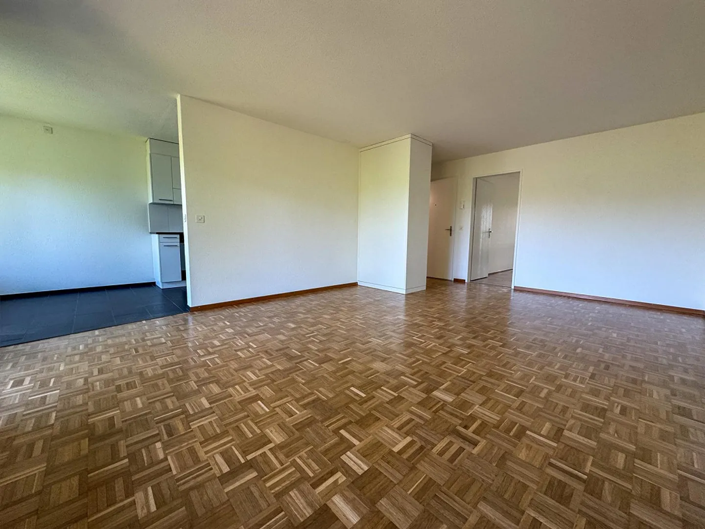 Accogliente appartamento di 2,5 stanze con balcone a Bäriswil - Foto 4 di 8