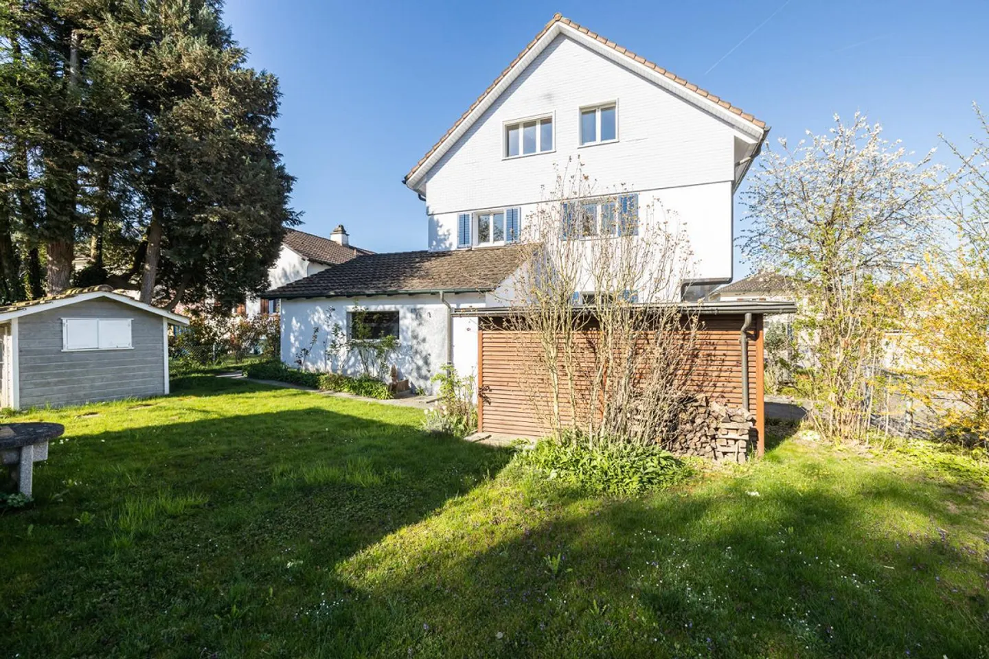 Central Location - Photo 2 of 7